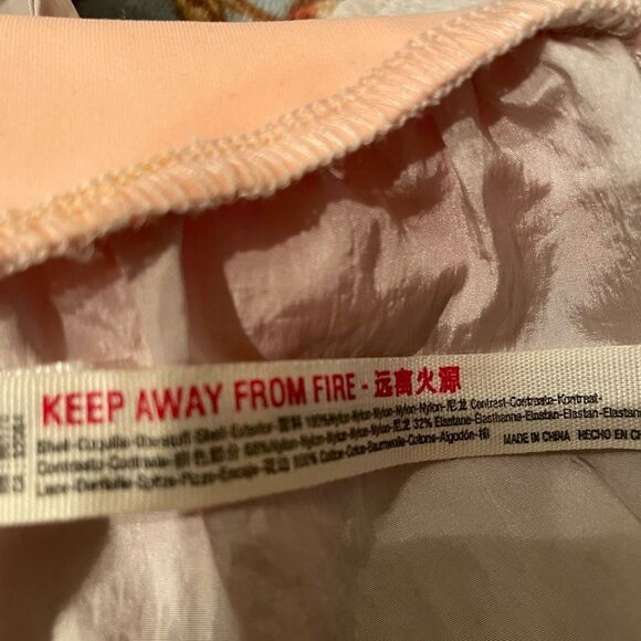 NWOT Free People Oh Hey Appliqué crop top size S - Picture 8 of 10